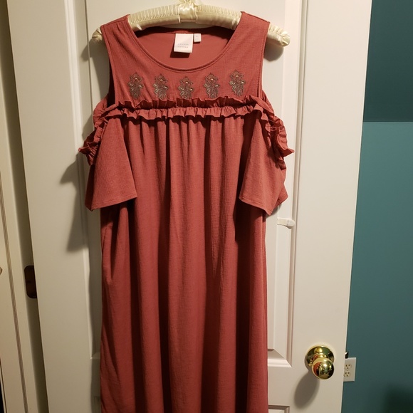 LC Lauren Conrad Dresses & Skirts - Lauren Conrad Cold Shoulder Dress